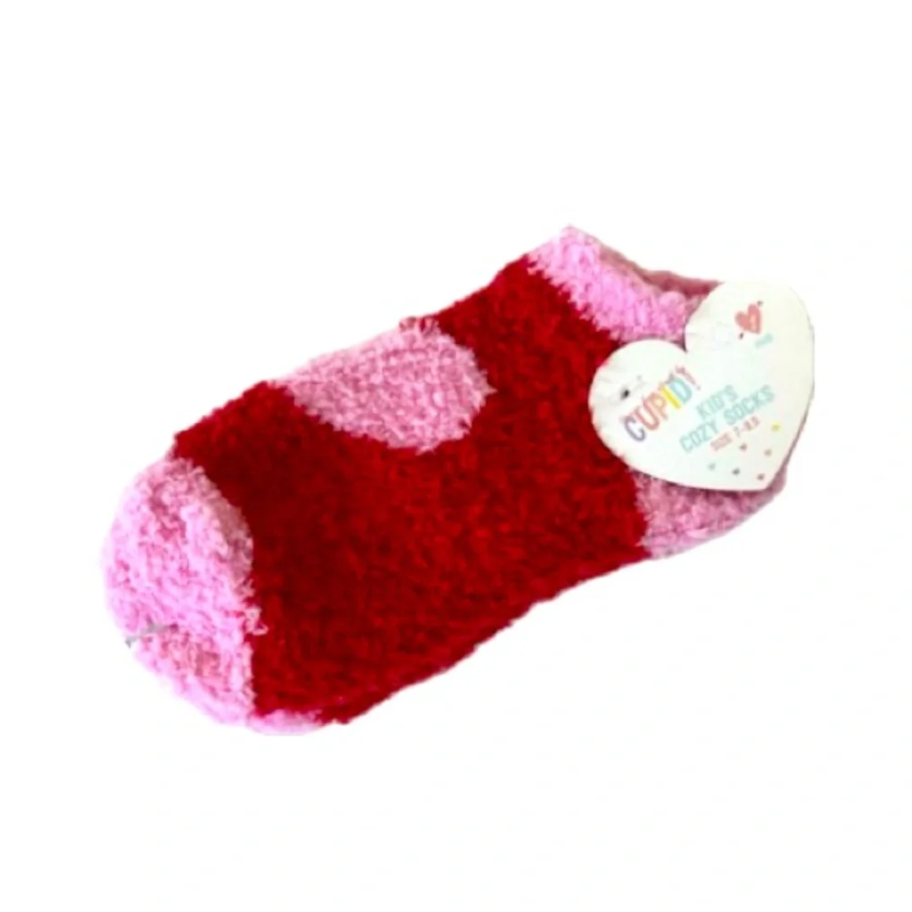 💕 NWT Kid’s Cupid brand heart cozy ankle socks in soft poly (fuzzy socks)